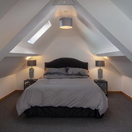 Stunning Church Conversion Close To The Tower ブラックプール エクステリア 写真