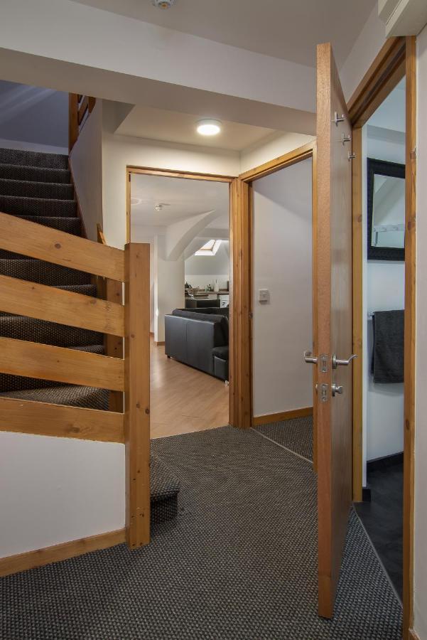 Stunning Church Conversion Close To The Tower ブラックプール エクステリア 写真